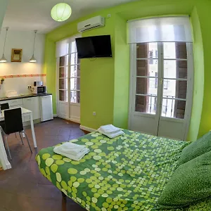 https://apartamentos-gold.1costadelsol.com